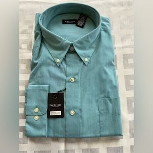 NWT Van Heusen Men's Aqua Dress Shirt